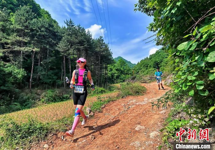 千年古道迎山地挑战赛 跑者共赴历史与自然的双