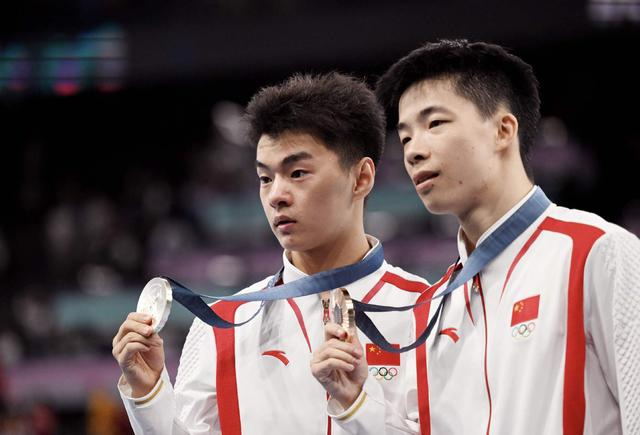 2026蹦床世界杯荷兰站中国队1金2铜闪耀赛场