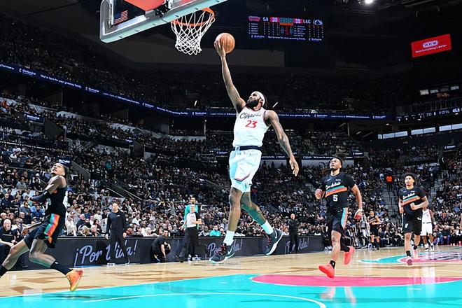 快船力克尼克斯登西部第八 杰克逊低迷引担忧