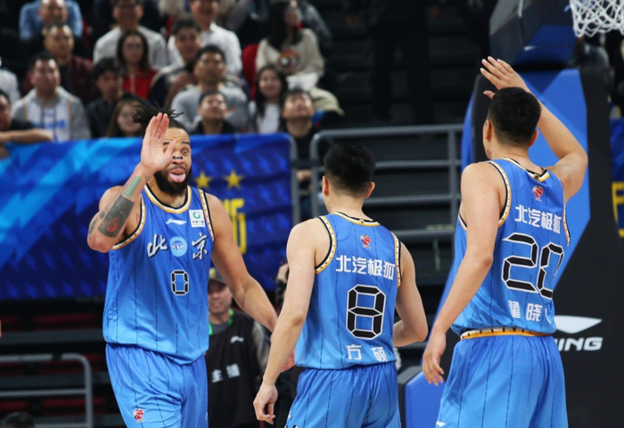 CBA常规赛第30轮多场对决：宁波广东大胜，山东双