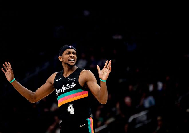 文班亚马半场砍21分创队史纪录 马刺首战力克开