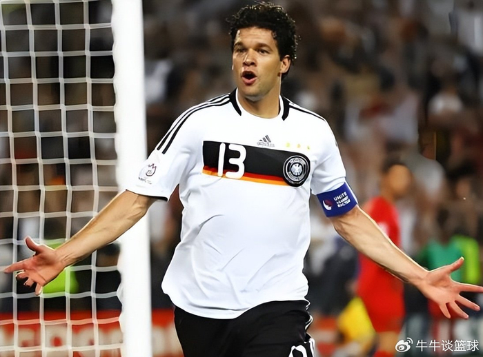 青岛西海岸主场力克深圳新鹏城 首胜背后奖金翻